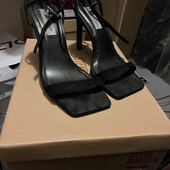 Steve Madden - Picture 11 of 11